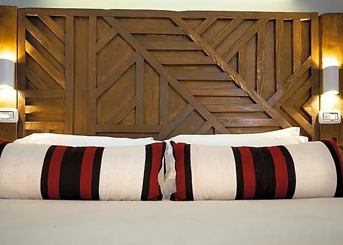 Adventor Eco-suites 4*